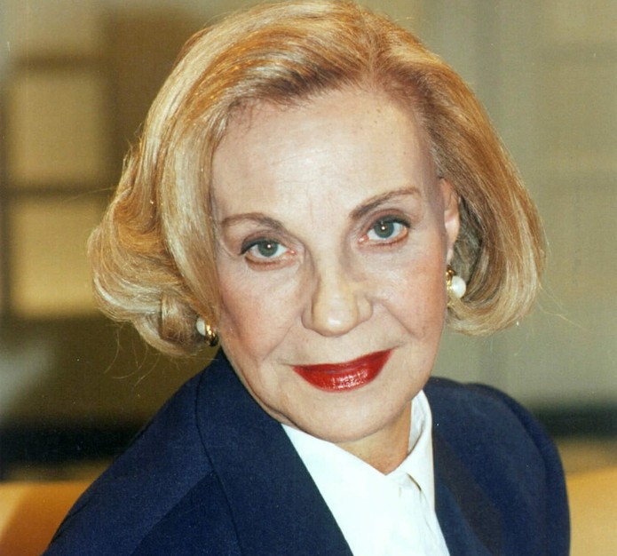 Marcia Real, feliz, sempre espirituosa. Uma pena, sua partida hoje!